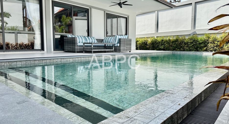 À louer et à vendre 4 chambres maison à Bang Lamung, Chonburi