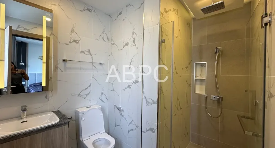 For rent and for sale 4 bedrooms house in Bang Lamung, Chonburi