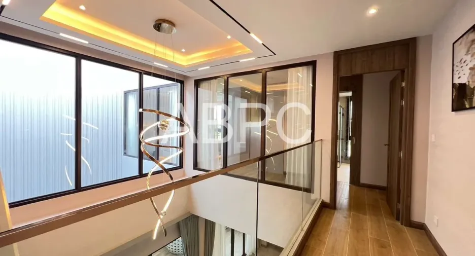 For sale 4 bedrooms house in Mueang Rayong, Rayong