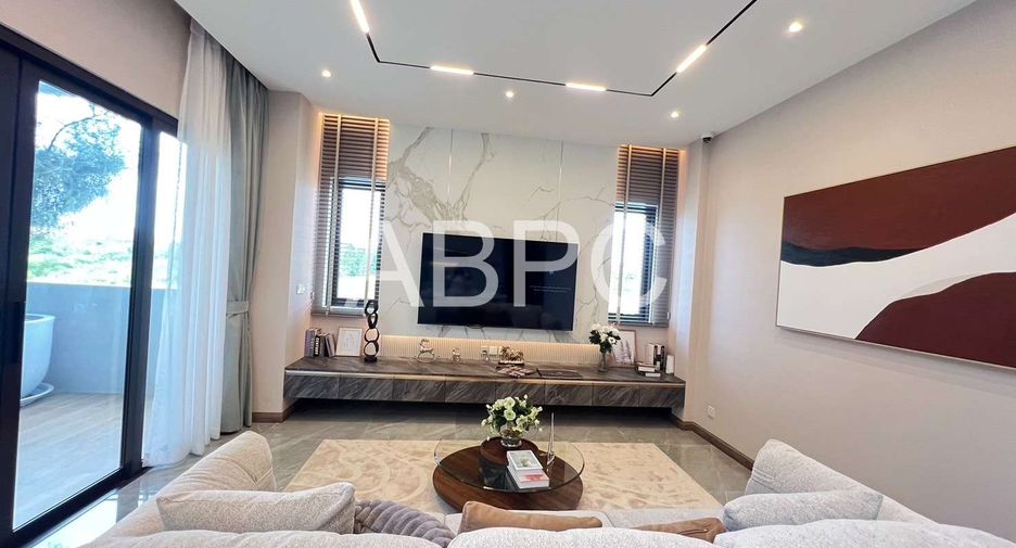 For sale 4 ベッドルーム house in Mueang Rayong, Rayong