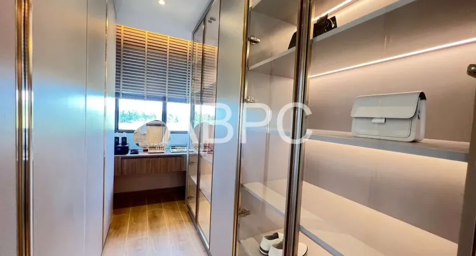 For sale 4 bedrooms house in Mueang Rayong, Rayong