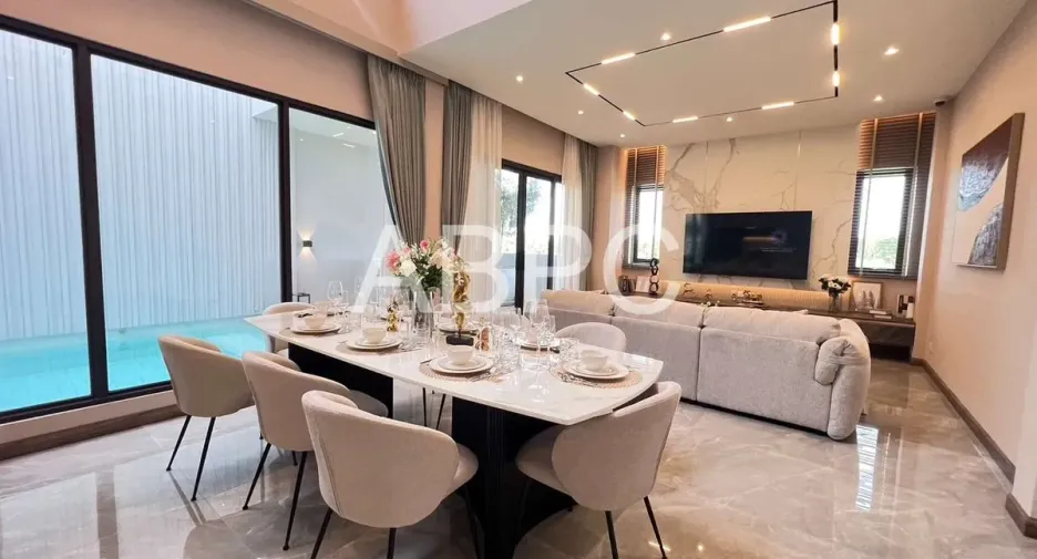 For sale 4 bedrooms house in Mueang Rayong, Rayong
