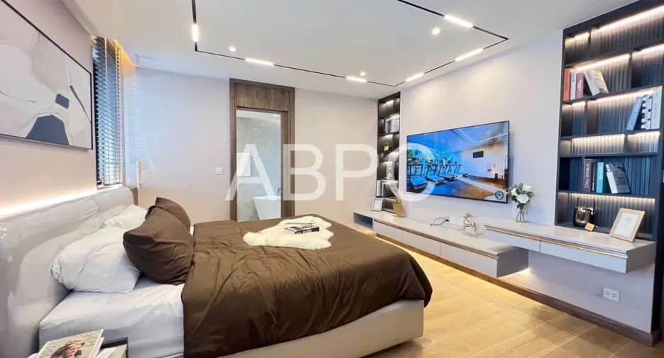 For sale 4 bedrooms house in Mueang Rayong, Rayong