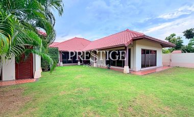 For sale 4 bedrooms house in Huay Yai, Pattaya