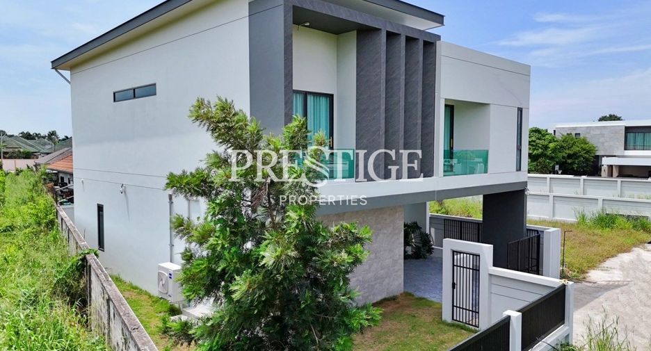 Haus zum Kauf mit 3 Zimmer in Bang Lamung, Chonburi