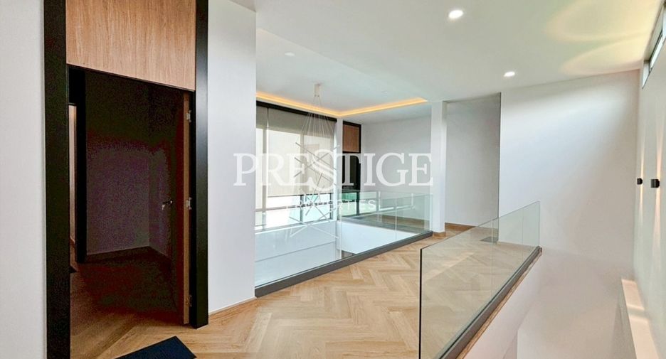 Haus zum Kauf mit 3 Zimmer in Bang Lamung, Chonburi