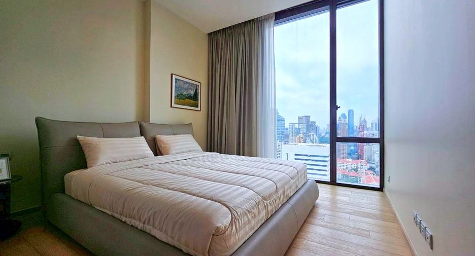 For rent 2 bedrooms condo in Pathum Wan, Bangkok