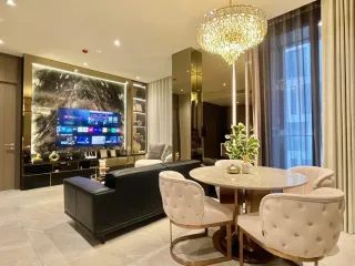 Condo en alquiler de 2 habitaciones en Khlong Toei, Bangkok