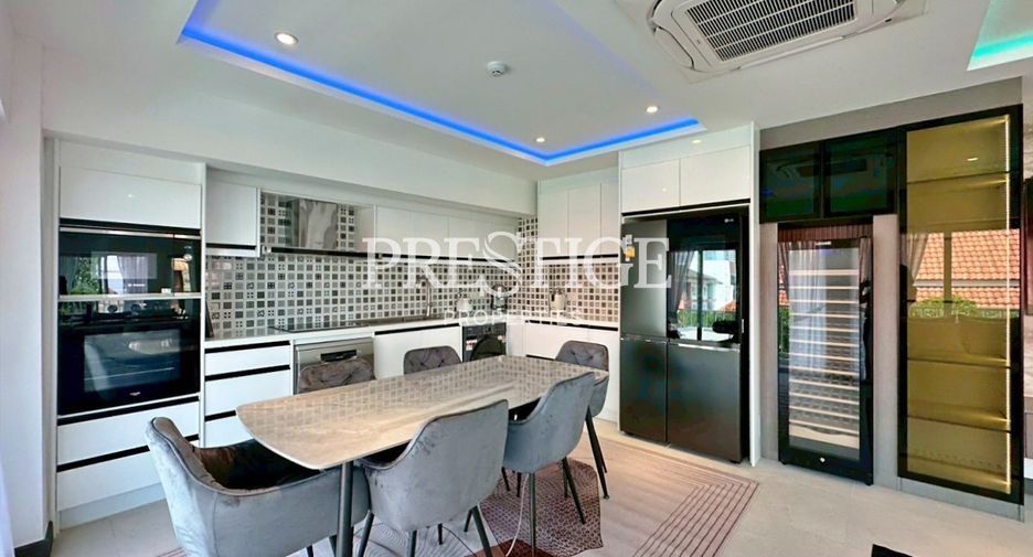 For sale 3 bedrooms condo in Bang Lamung, Chonburi