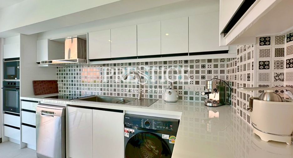 For sale 3 bedrooms condo in Bang Lamung, Chonburi