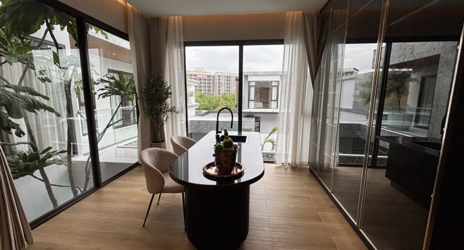 À vendre 4 chambres maison à Sattahip, Chonburi