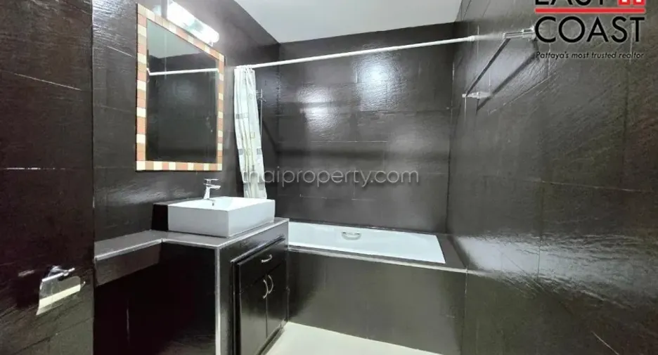 For rent そして for sale 3 ベッドルーム house in Bang Lamung, Chonburi