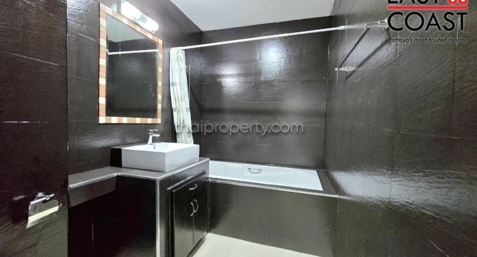 For sale そして for rent 3 ベッドルーム house in Bang Lamung, Chonburi
