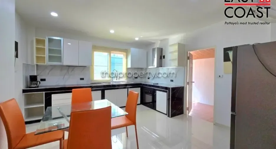 For rent そして for sale 3 ベッドルーム house in Bang Lamung, Chonburi