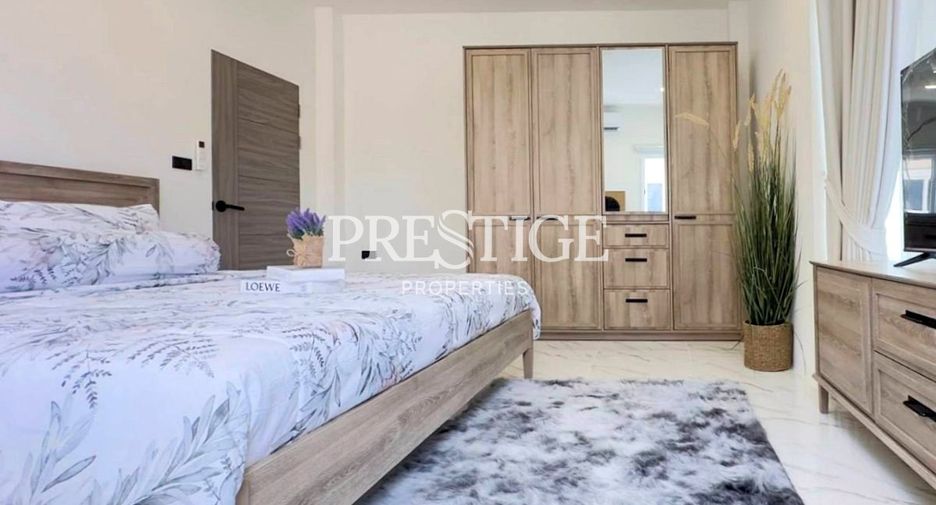 For sale 4 bedrooms house in East Pattaya, Pattaya