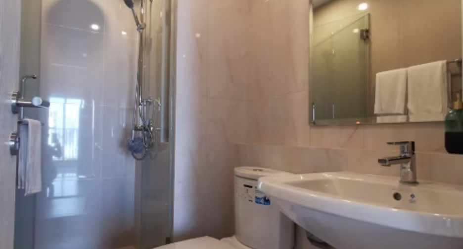 For sale 2 ベッドルーム condo in Bang Phli, Samut Prakan