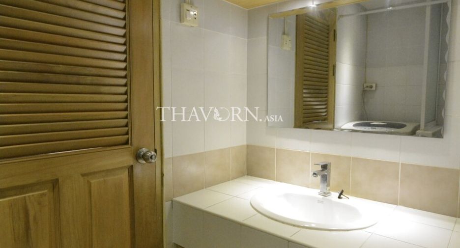 For sale studio condo in Bang Lamung, Chonburi