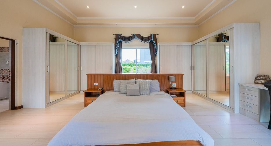 À vendre 5 chambres maison à East Pattaya, Pattaya