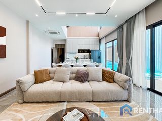 Haus zum Kauf mit 4 Zimmer in Bang Lamung, Chonburi