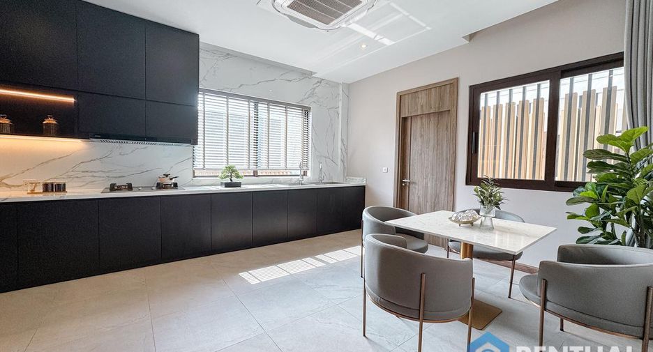 Haus zum Kauf mit 4 Zimmer in Bang Lamung, Chonburi