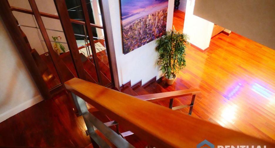 À vendre 5 chambres maison à Bang Lamung, Chonburi