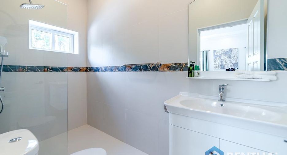 For sale 5 bedrooms villa in Bang Lamung, Chonburi
