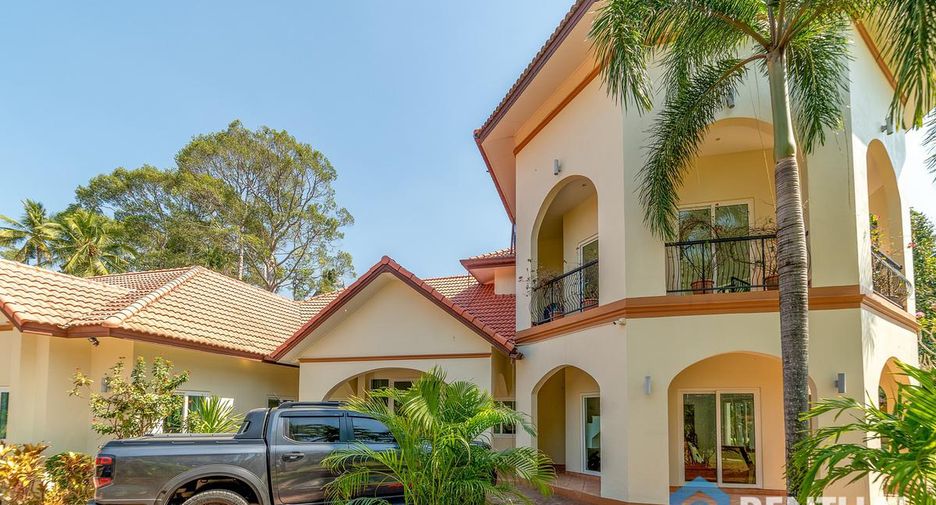 For sale 5 bedrooms villa in Bang Lamung, Chonburi
