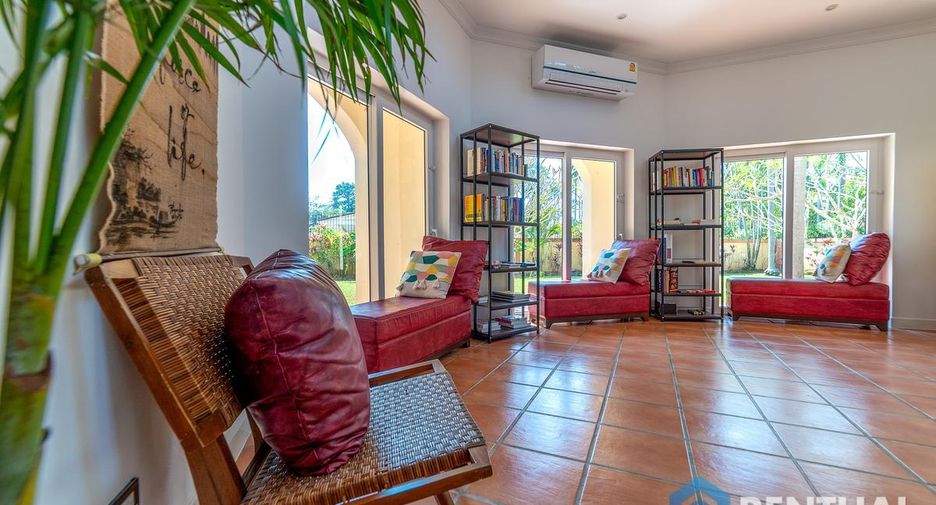 For sale 5 bedrooms villa in Bang Lamung, Chonburi