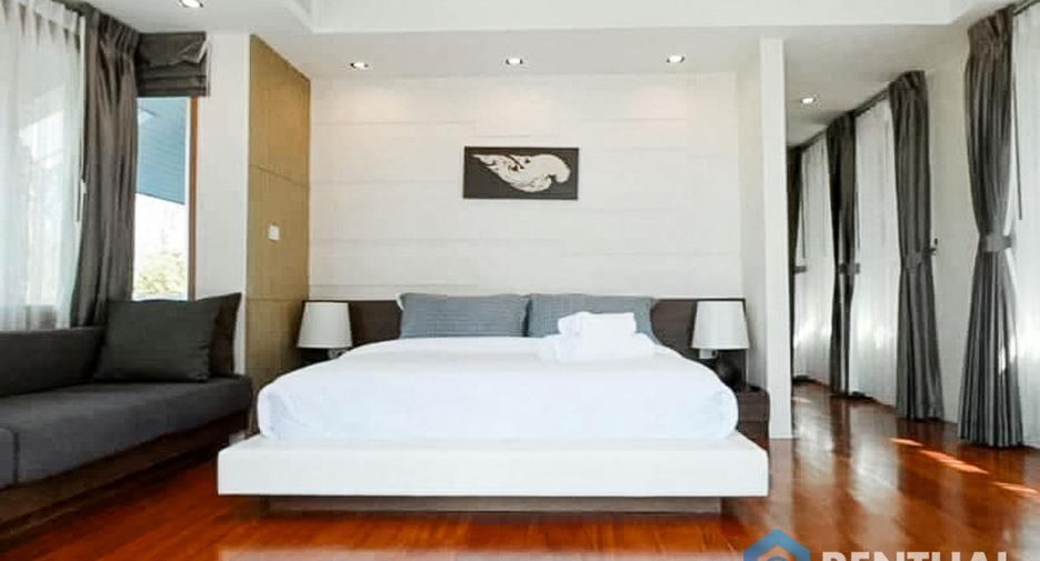 Villa en venta de 5 habitaciones en Bang Lamung, Chonburi