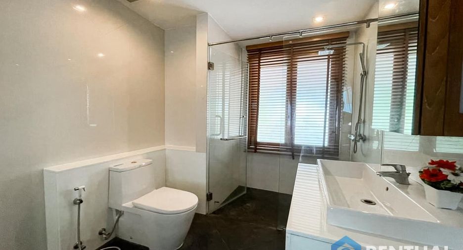 Villa en venta de 5 habitaciones en Bang Lamung, Chonburi