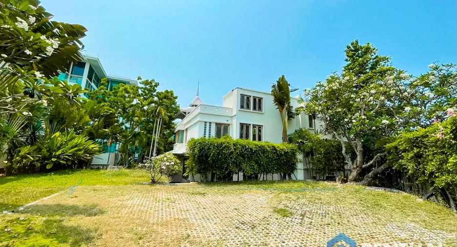 Villa en venta de 5 habitaciones en Bang Lamung, Chonburi