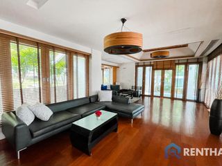 À vendre 5 chambres villa à Bang Lamung, Chonburi