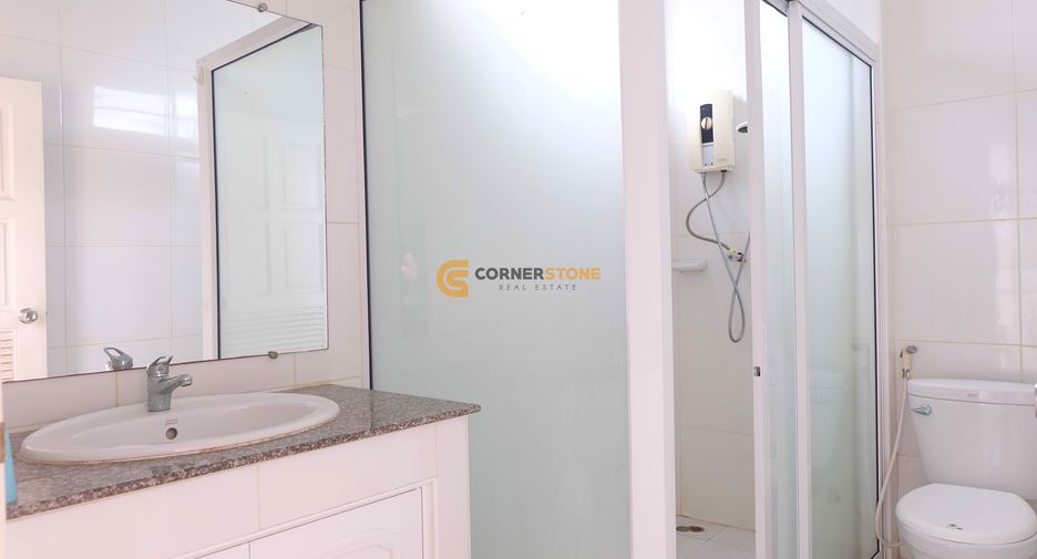 Haus zur Miete und zum Kauf mit 2 Zimmer in Sattahip, Chonburi