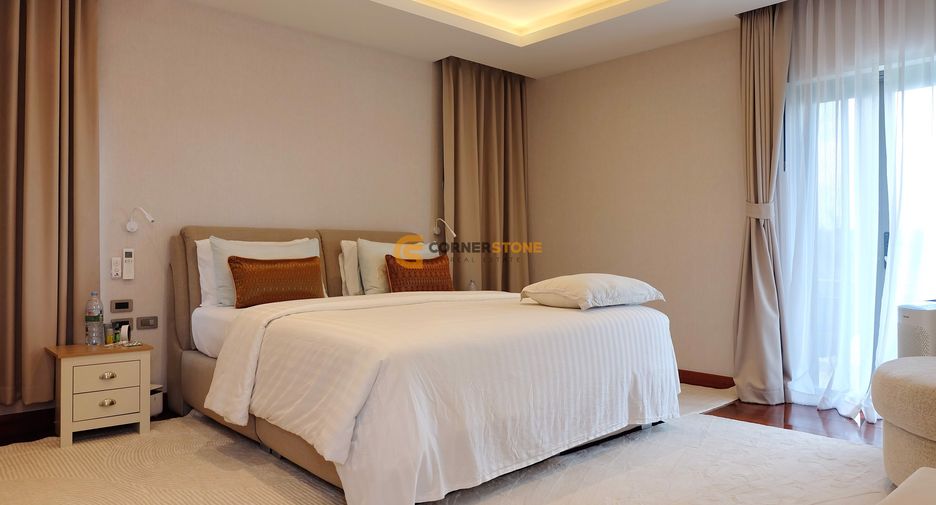 For rent and for sale 4 bedrooms house in Bang Lamung, Chonburi