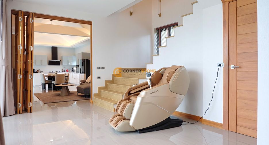 For rent and for sale 4 bedrooms house in Bang Lamung, Chonburi
