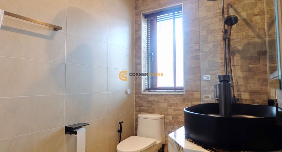 For rent and for sale 4 bedrooms house in Bang Lamung, Chonburi