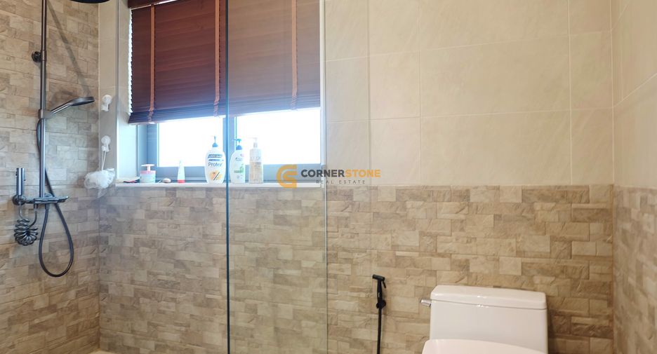 For rent and for sale 4 bedrooms house in Bang Lamung, Chonburi