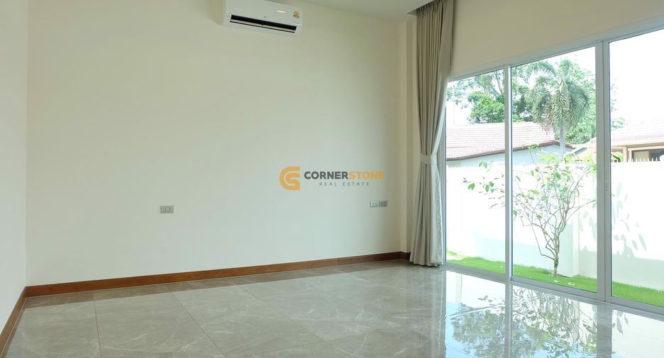 For rent and for sale 3 bedrooms house in Bang Lamung, Chonburi