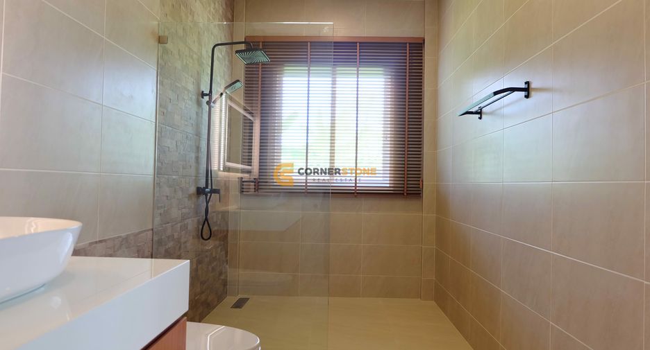 For rent and for sale 3 bedrooms house in Bang Lamung, Chonburi