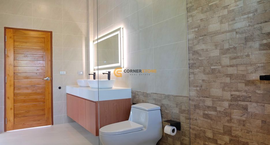 For rent and for sale 3 bedrooms house in Bang Lamung, Chonburi