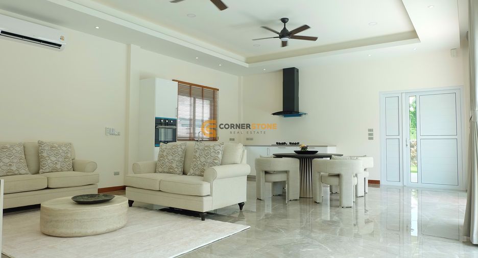 For rent and for sale 3 bedrooms house in Bang Lamung, Chonburi