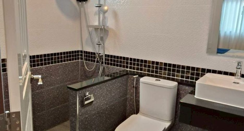 For sale 3 bedrooms house in East Pattaya, Pattaya