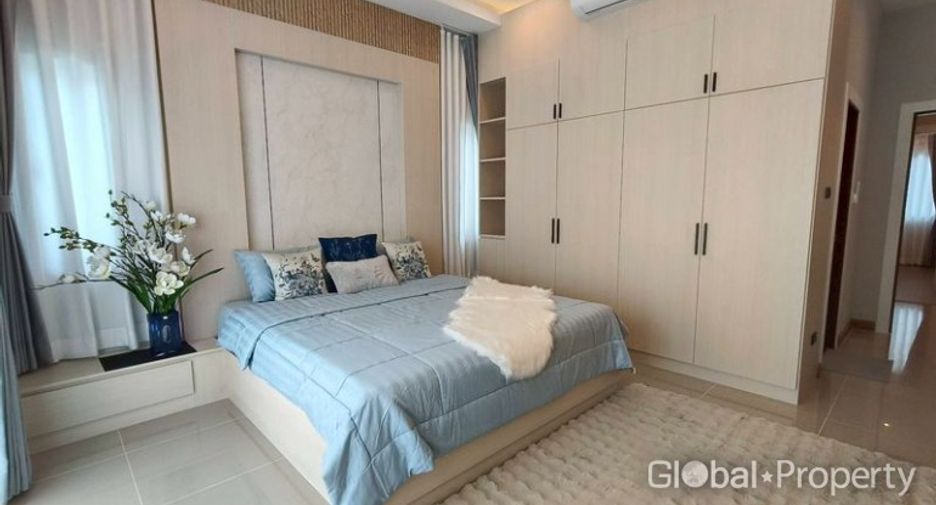 For sale 3 bedrooms house in East Pattaya, Pattaya