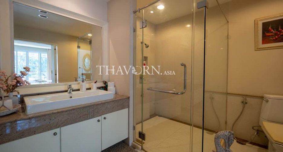 For sale 2 ベッドルーム condo in Sattahip, Chonburi