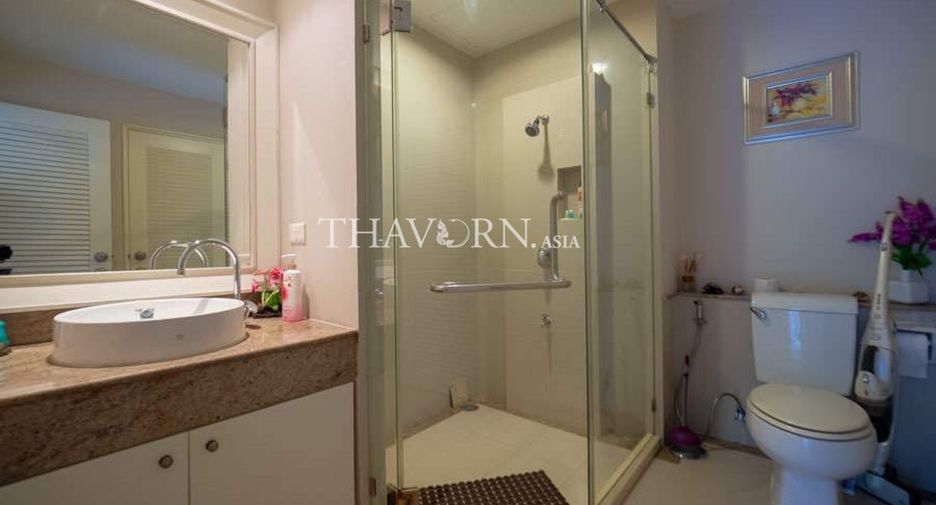 For sale 2 ベッドルーム condo in Sattahip, Chonburi