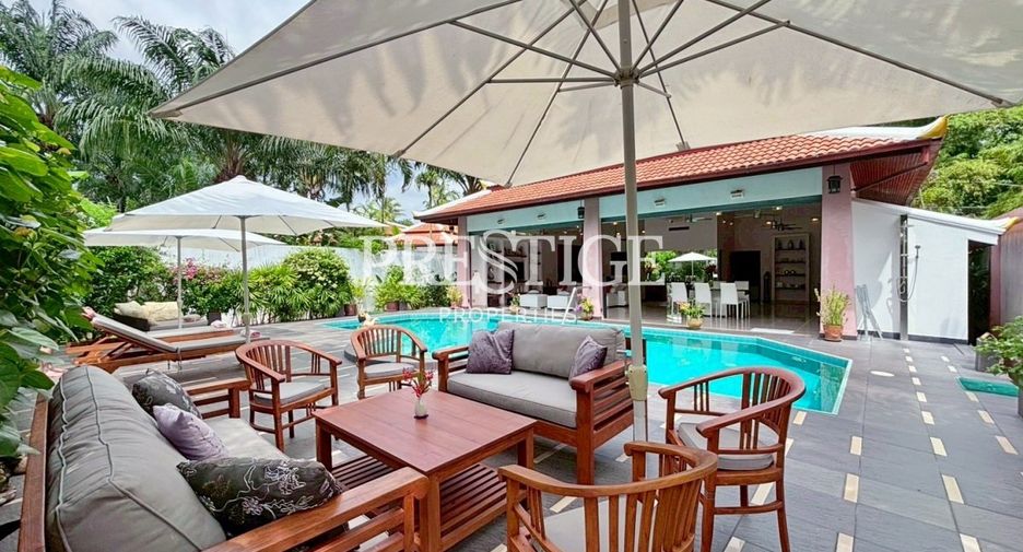 For sale 3 bedrooms house in Huay Yai, Pattaya