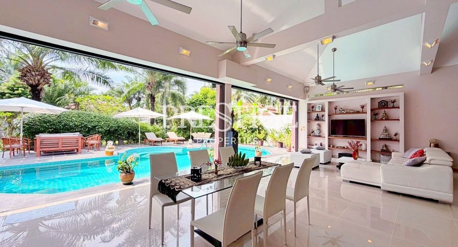 For sale 3 bedrooms house in Huay Yai, Pattaya