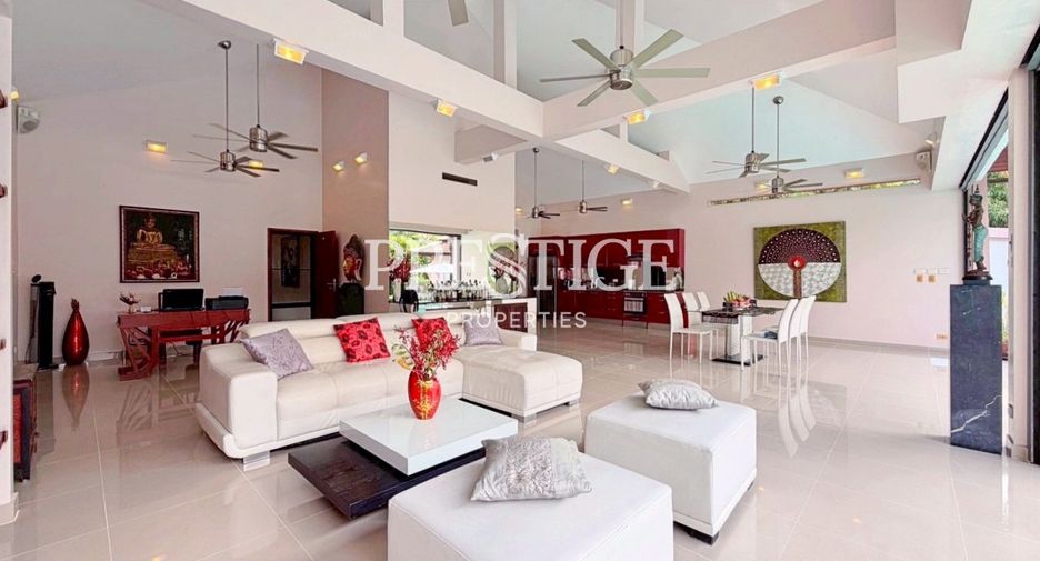 For sale 3 bedrooms house in Huay Yai, Pattaya