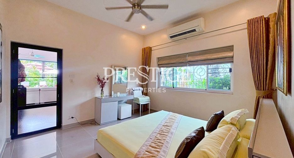 For sale 3 bedrooms house in Huay Yai, Pattaya