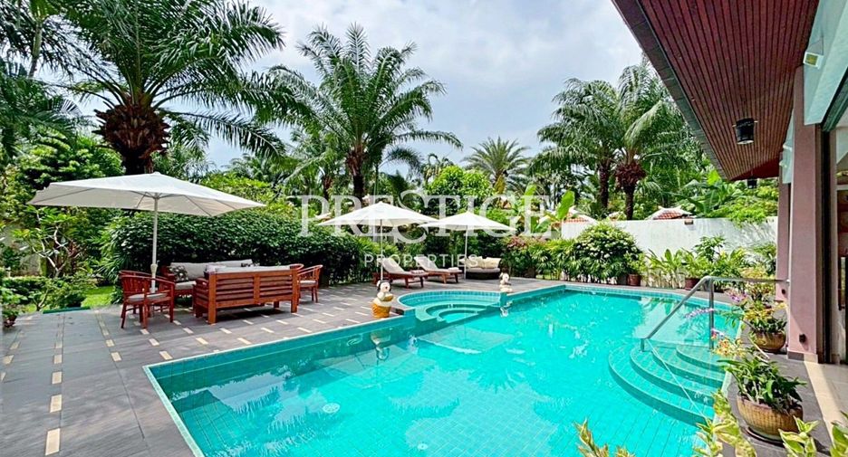 For sale 3 bedrooms house in Huay Yai, Pattaya